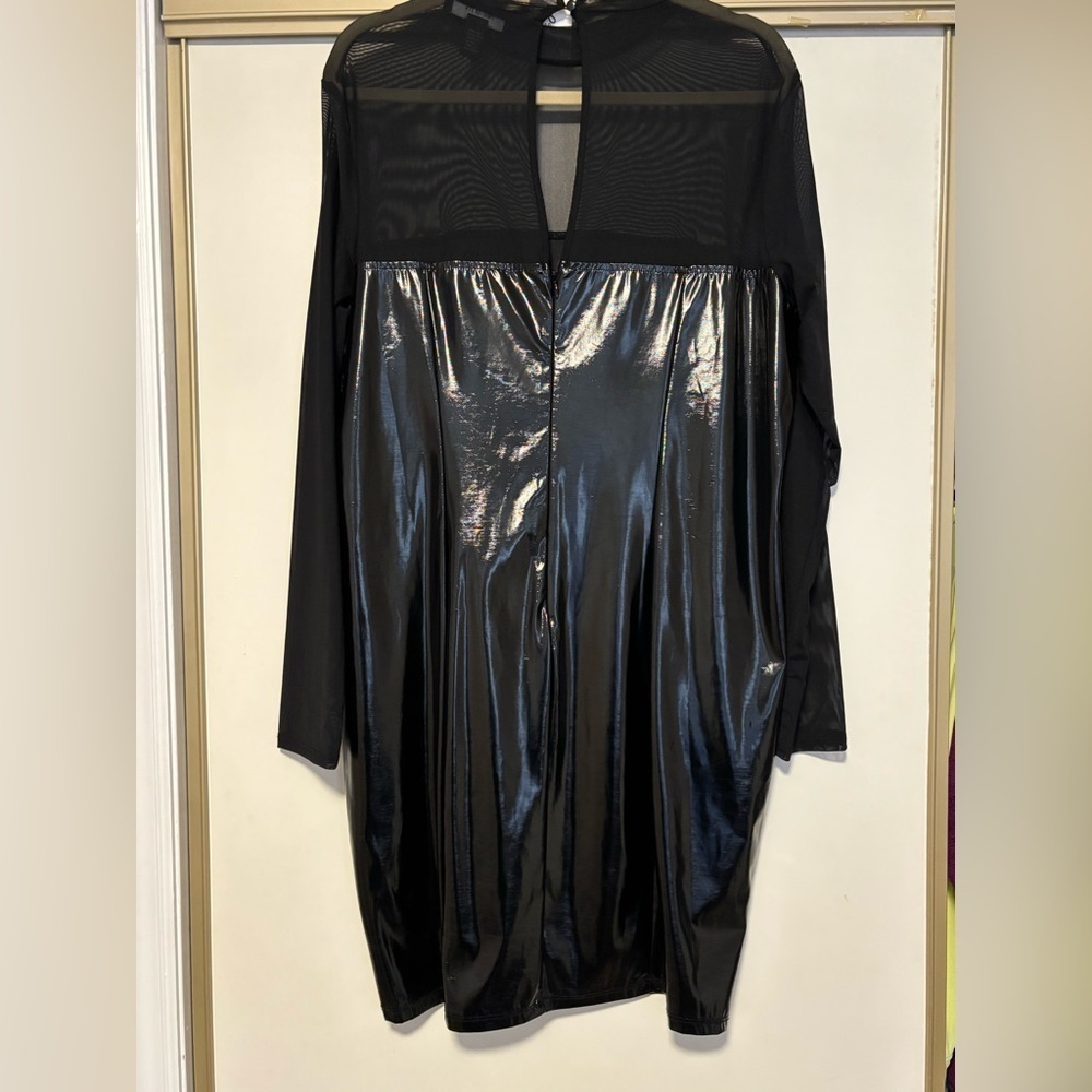 Black Dress sheer and shiny 1X - Picture 6 of 6